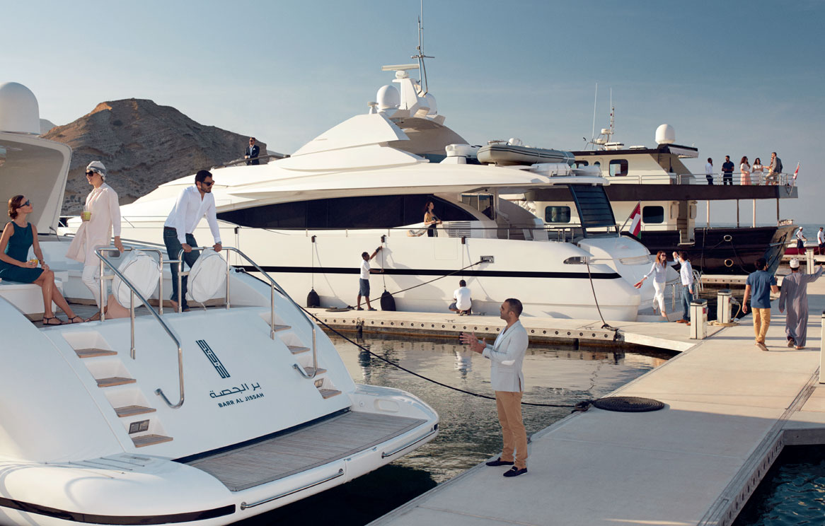 OCEAN MASTER Berthing